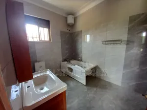 Furnished 4bdrm House in Kira Corporate for sale