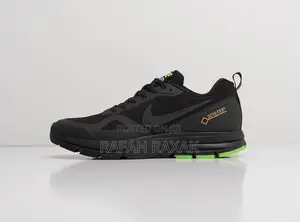 Black Nike Air Zoom Goretex Running Sneakers
