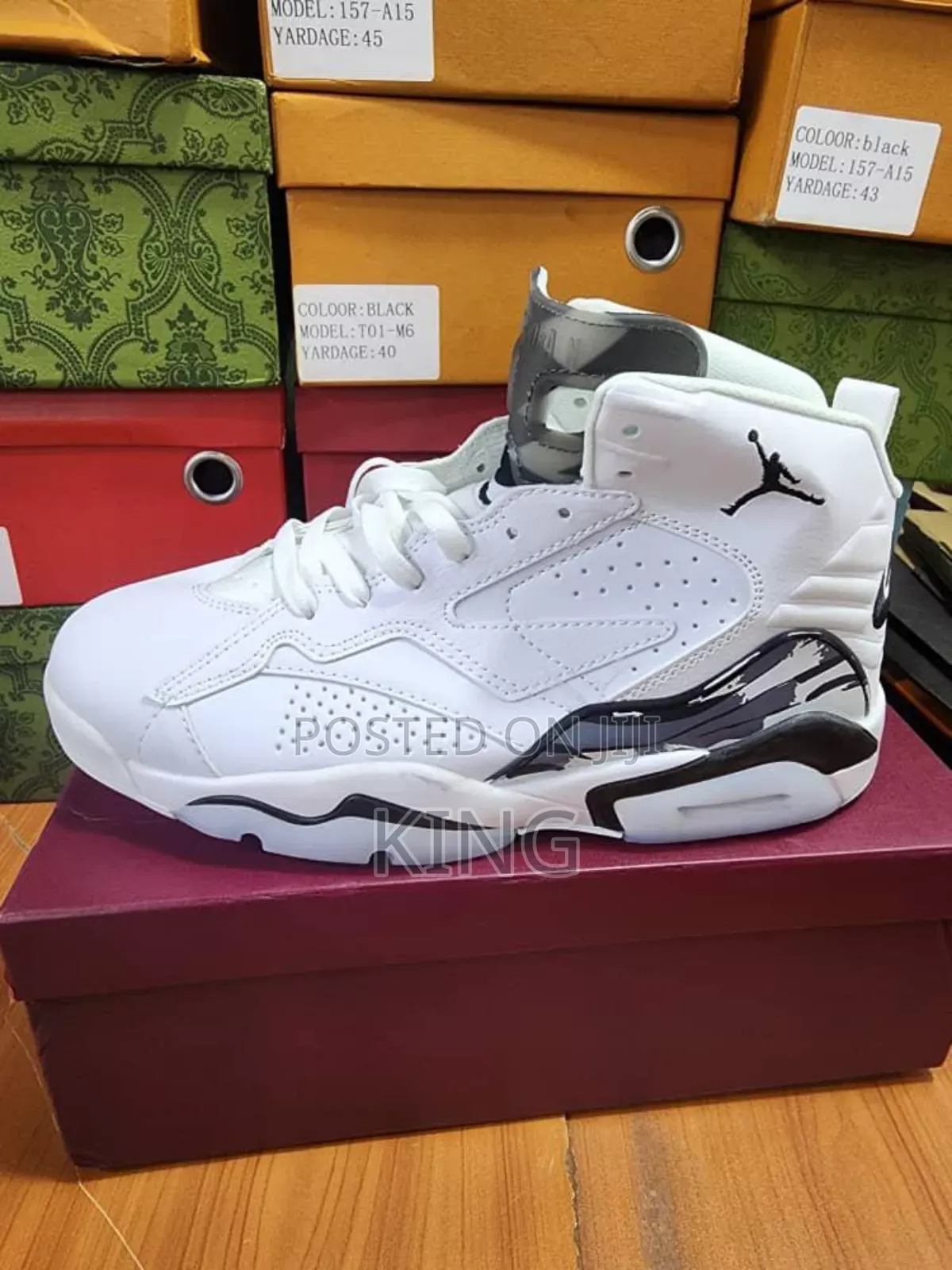 Iconic Air Jordan Jumpman MVP Mens Shoes