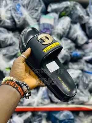 Cozy Black Slides