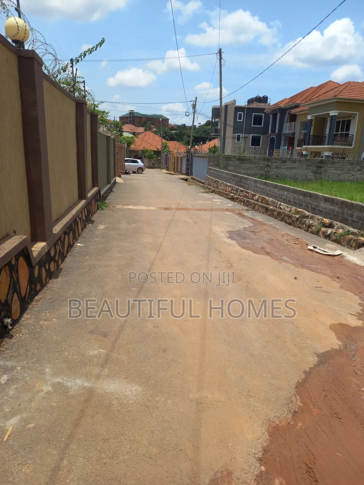 Furnished 4bdrm Duplex in Kira Gated Estate for sale