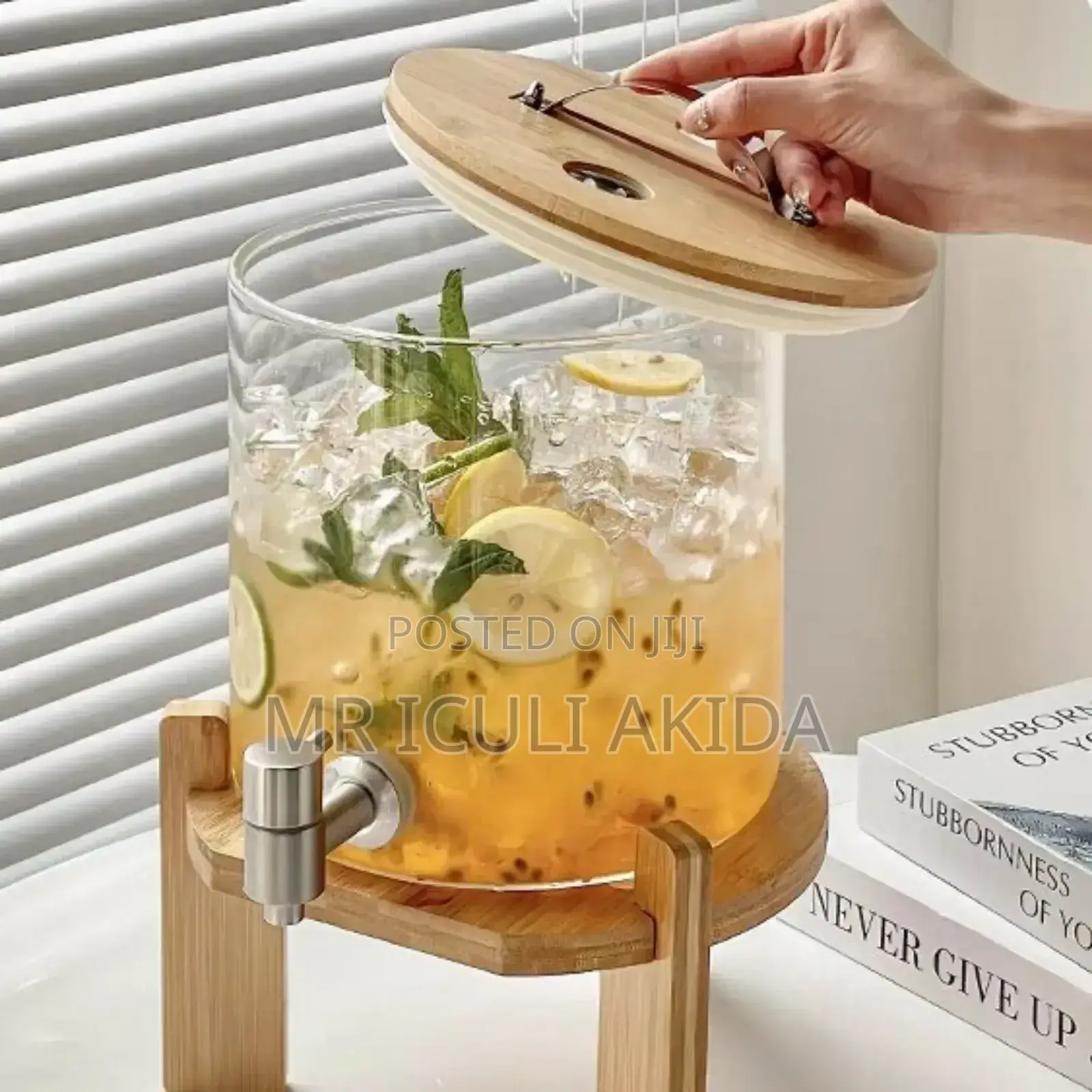 5litres Glass Juice Beverage Tap Dispenser WTH Wooden Stand