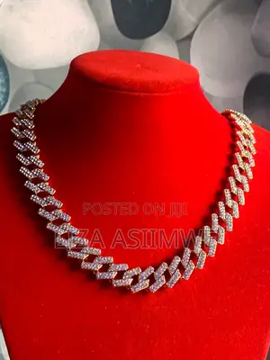 Fashion Gold Iced Out Cuban Chain