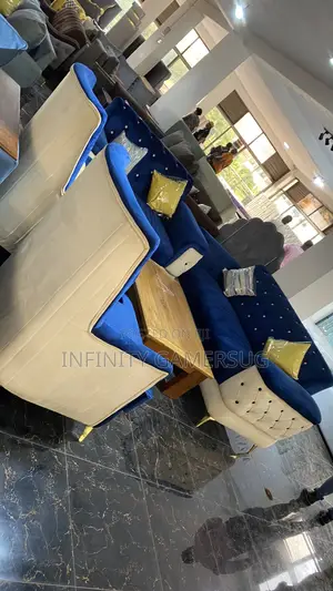 It’S a Chesterfield Sofa Made of Good Timber.