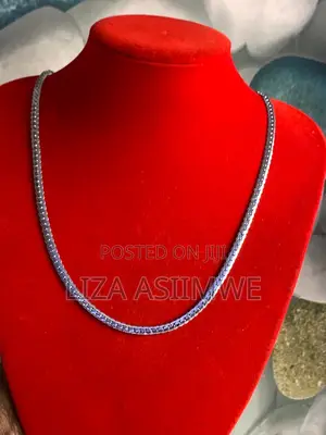 Medium Long Men’S Necklaces