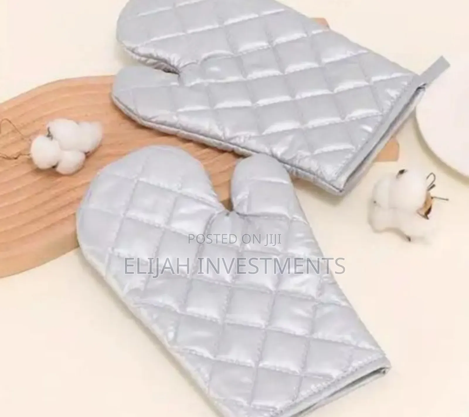 Durable Kitceh Heat Resistant Oven Gloves