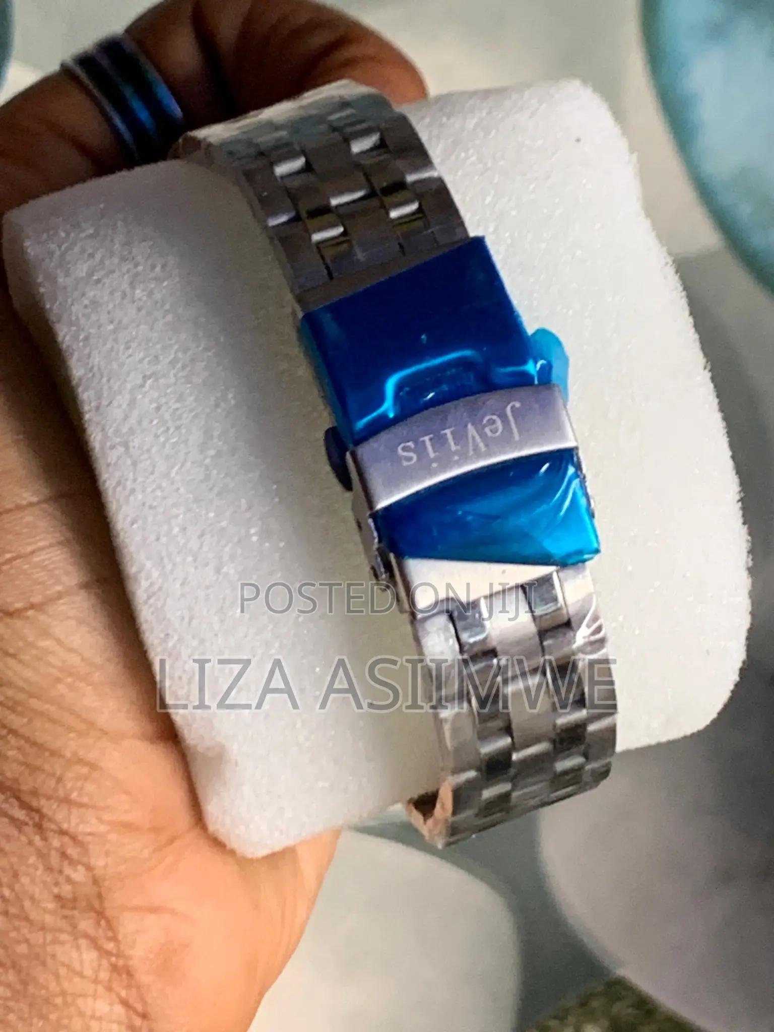 Classy and Beautiful Lady’S Watch