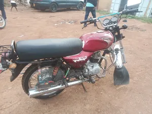 Bajaj Boxer 2019 Red