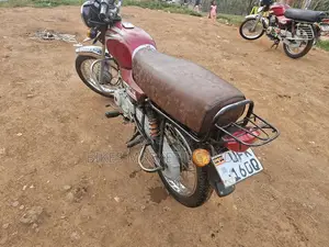 Bajaj Boxer 2023 Red