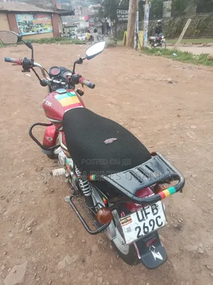 TVS HLX 125 2022 Red