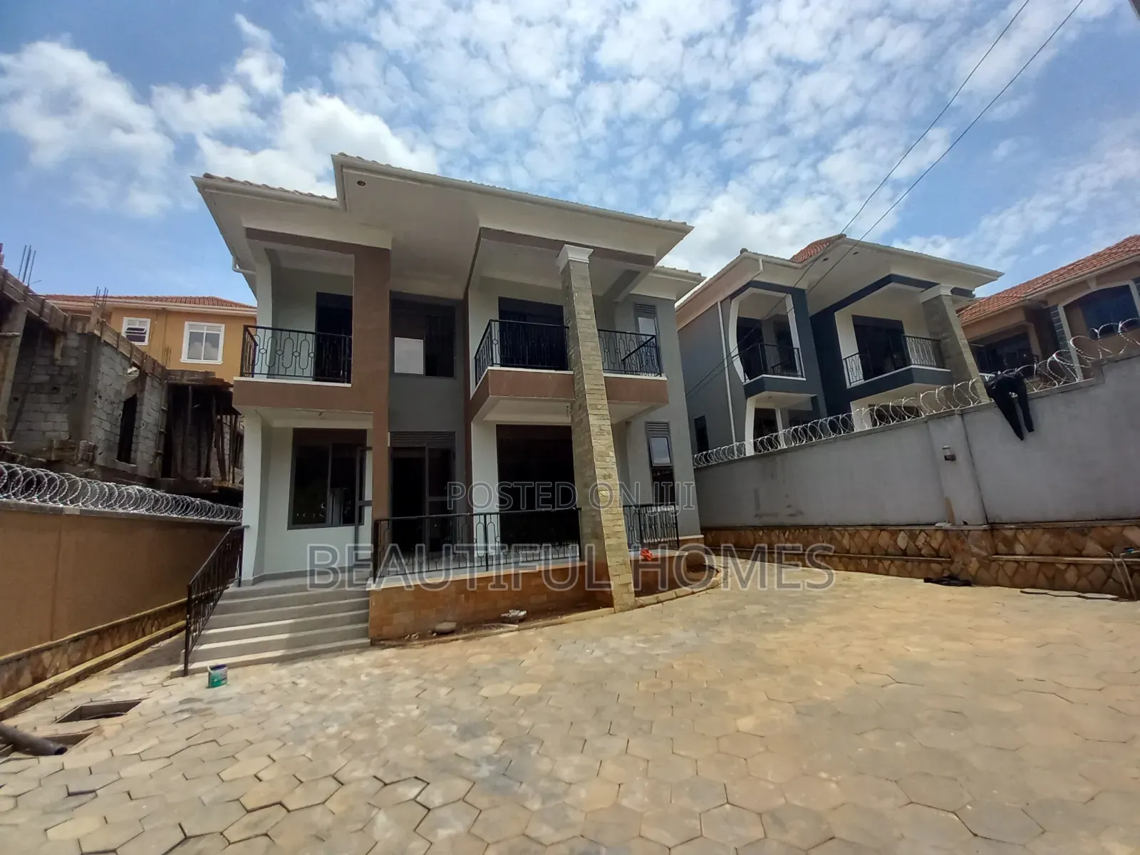 Furnished 4bdrm House in Kira for sale