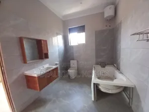 Furnished 4bdrm House in Kira for sale