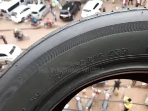 215/60 R16 Bridgestone Japan