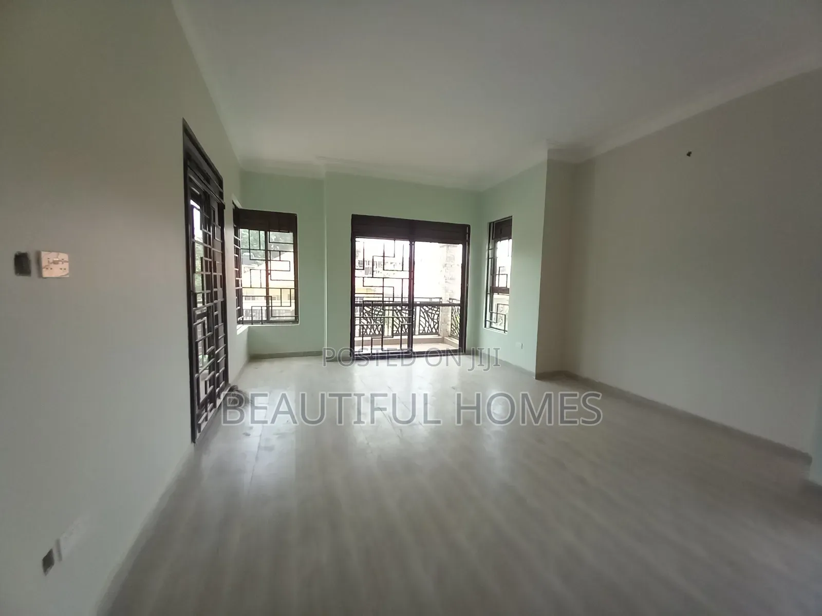 Furnished 4bdrm House in Kira All Tarmack, Central Division for sale