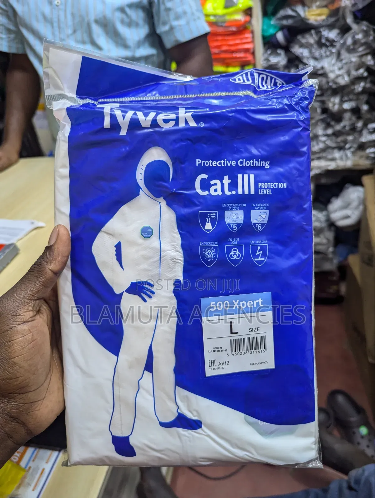 Tyvek Suit