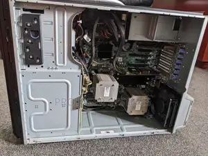 Server Dell PowerEdge T430 32GB Intel Xeon HDD+SSD 2T