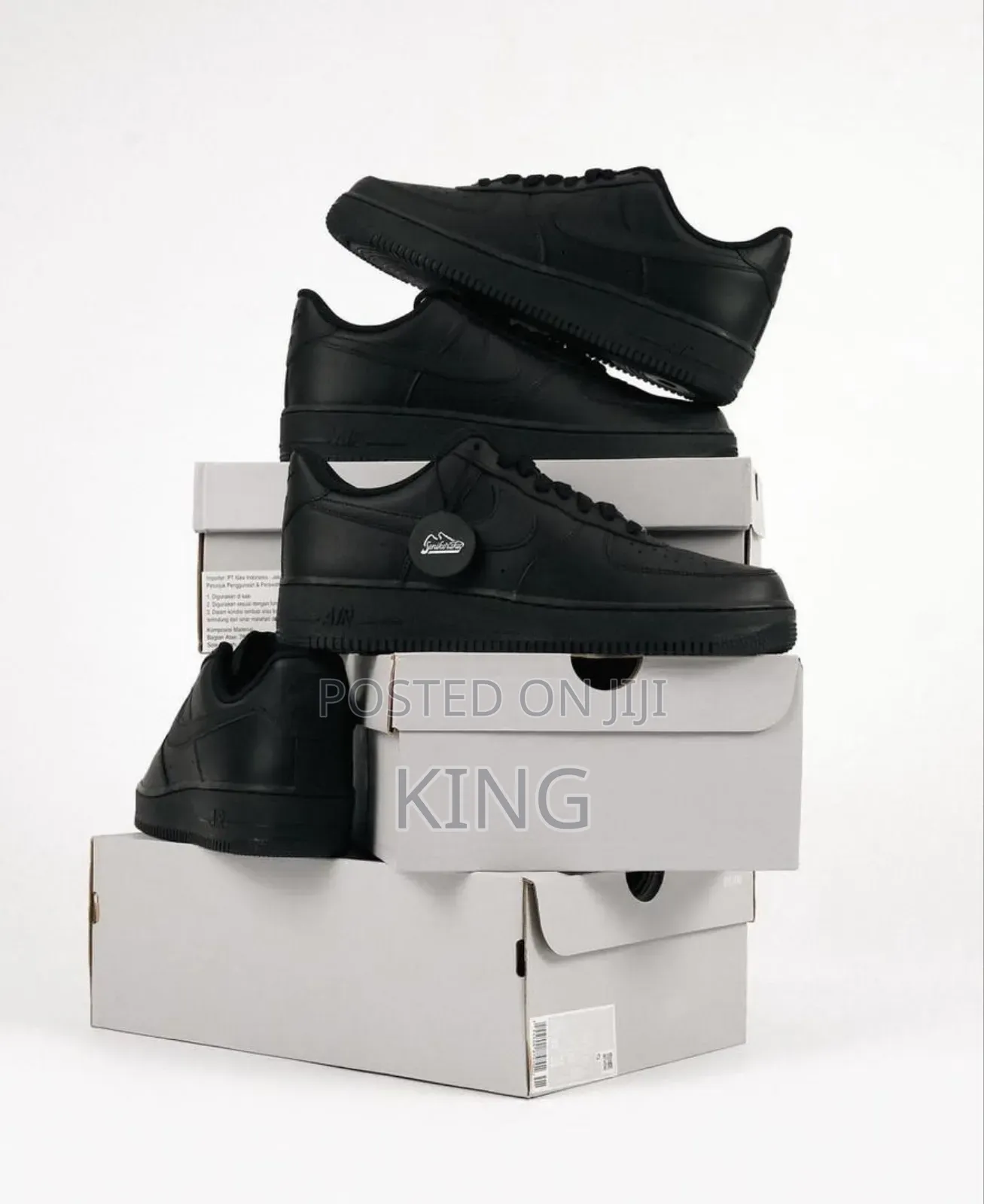 Nike Air Force 1 Preto. Verified Black