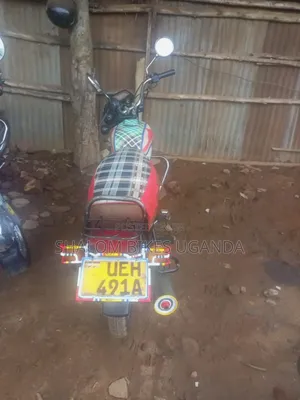 Bajaj Boxer 2016 Red