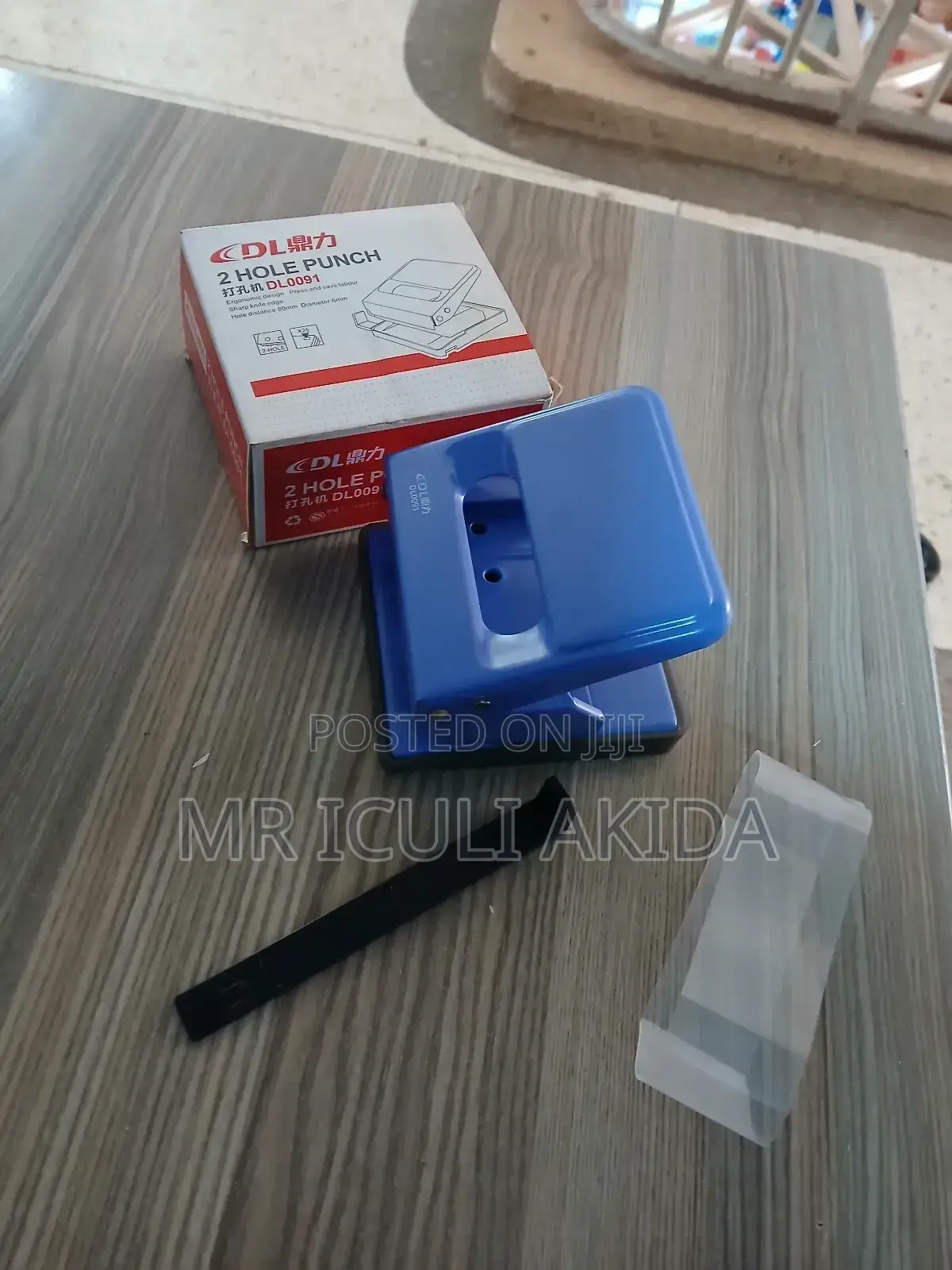 2holes Eyelets Stationery Paper Punching Machine