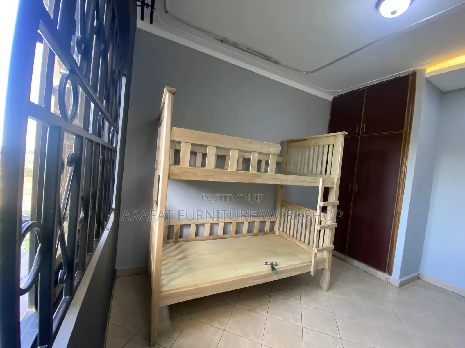 Double Decker Bed/ Bunk Bed