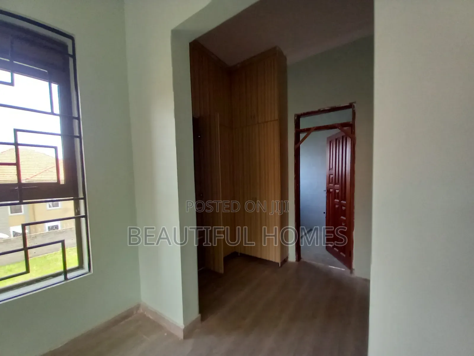 Furnished 4bdrm Duplex in Kira Modern Tarmack for sale