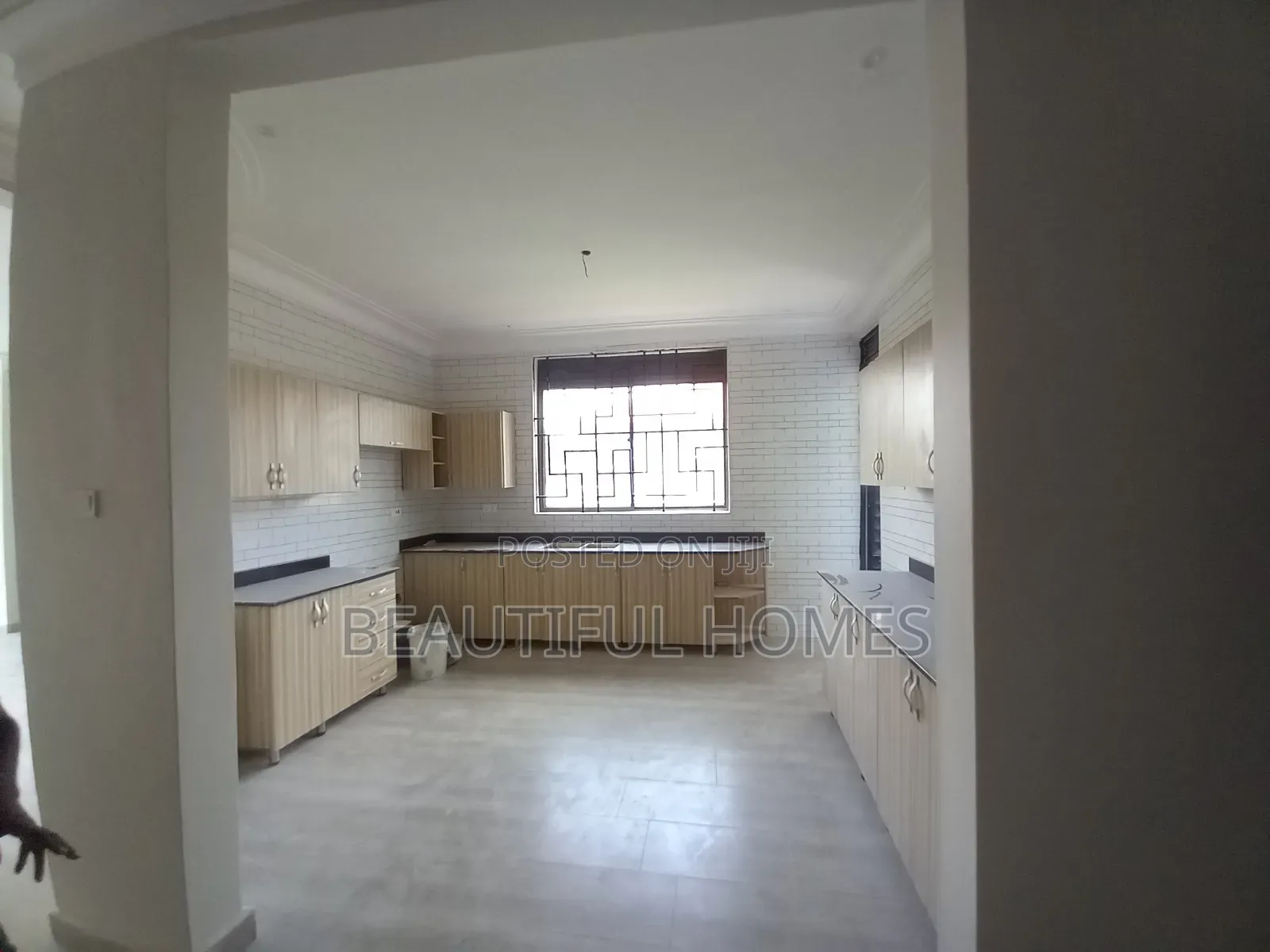 Furnished 4bdrm House in Kira Gated Estate for sale