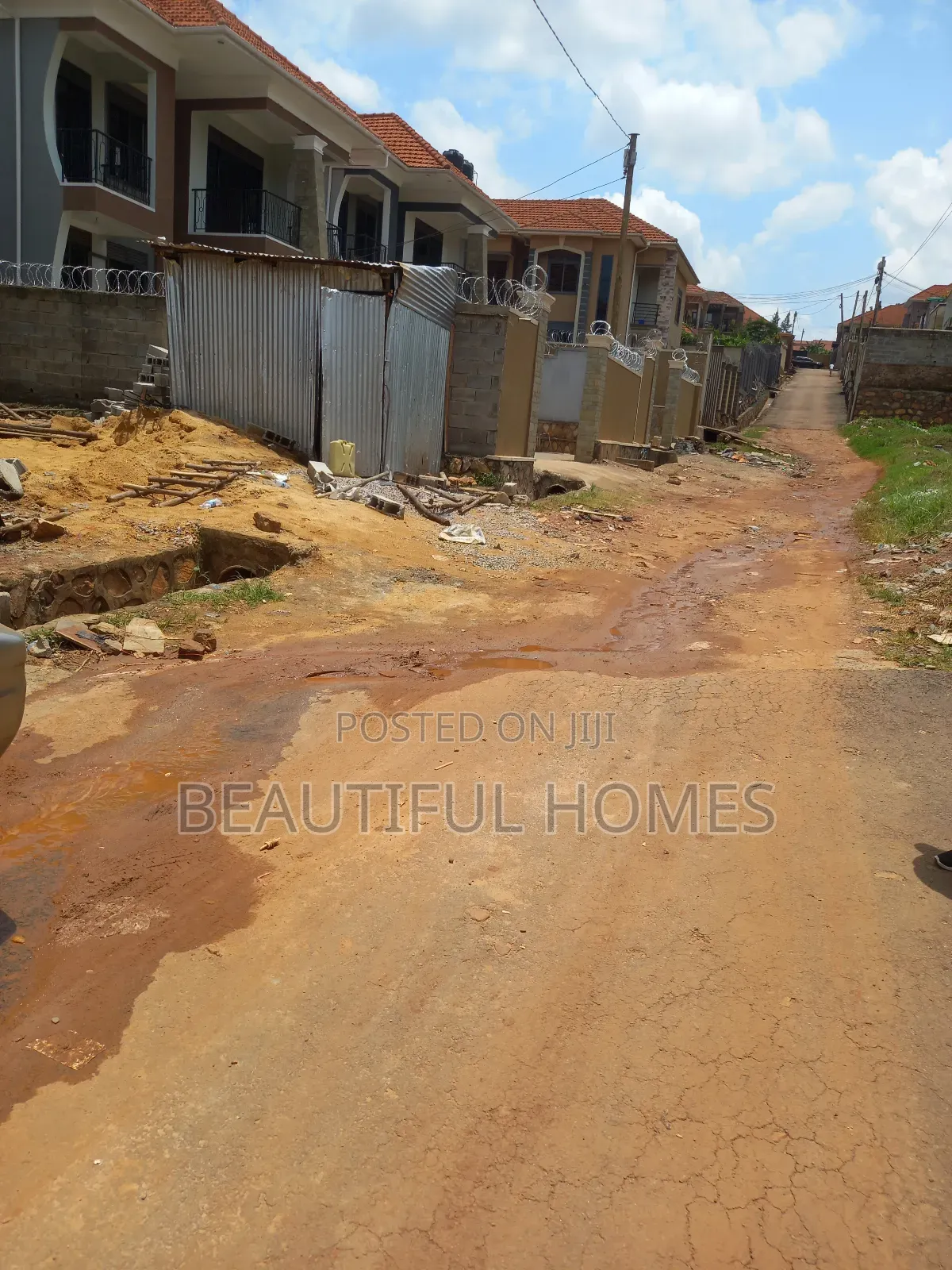 Furnished 4bdrm House in Kira Gated Estate for sale