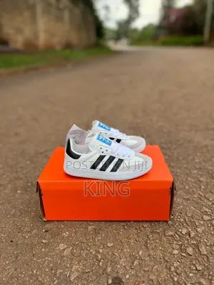 Kids Sneakers. Adidas Samba Black and White