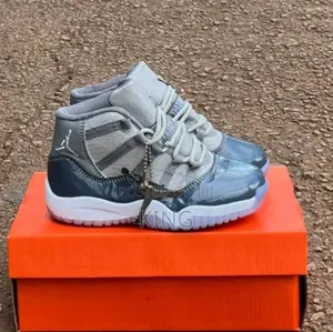 Kids Sneakers. Kids Air Jordan 11 Cool Grey