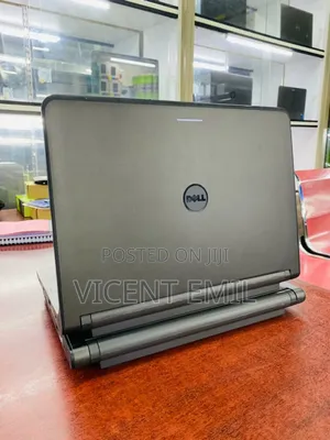 Photo - Laptop Dell Latitude E3350 4GB Intel Core I3 HDD 500GB