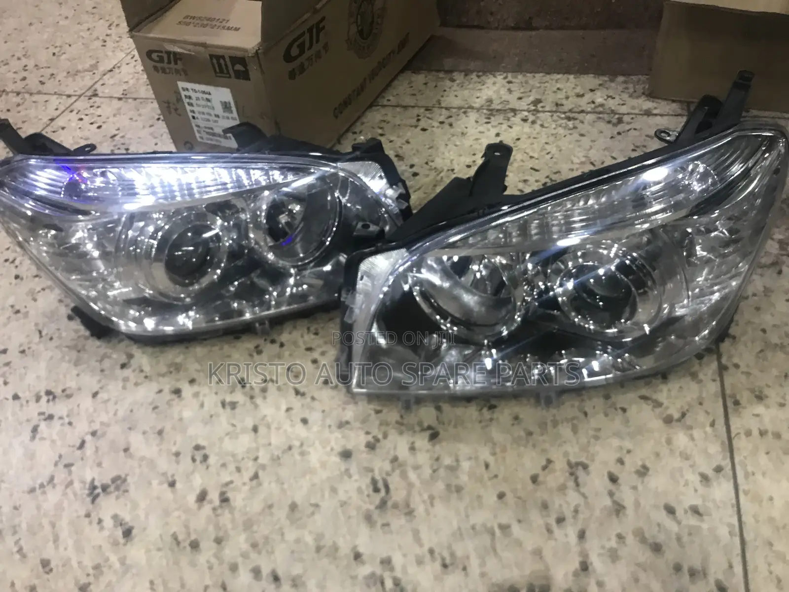 Headlamps RAV4 2005, 2006