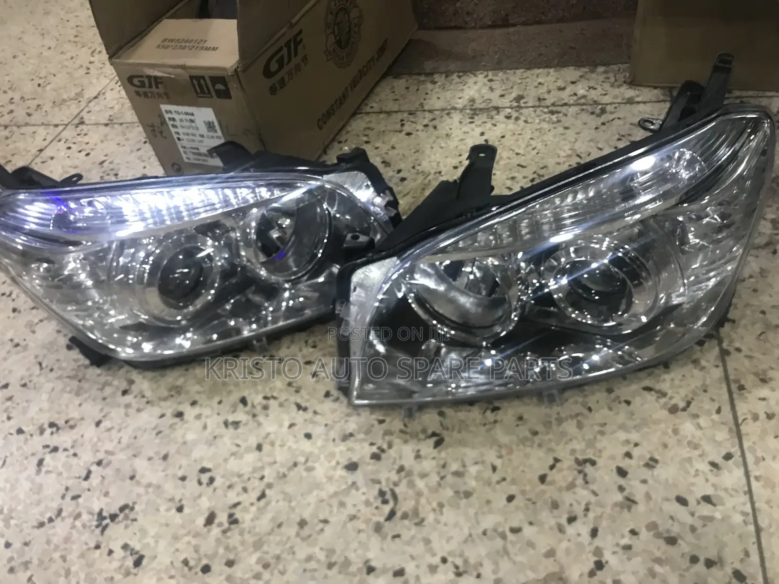 Headlamps RAV4 2005, 2006