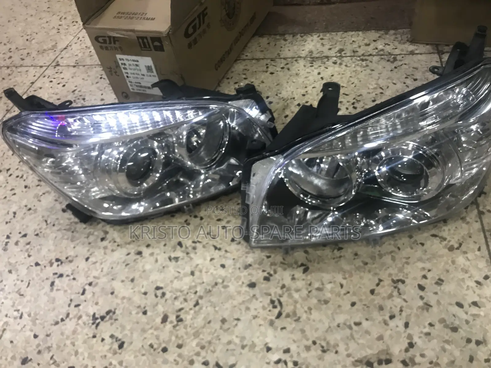 Headlamps RAV4 2005, 2006