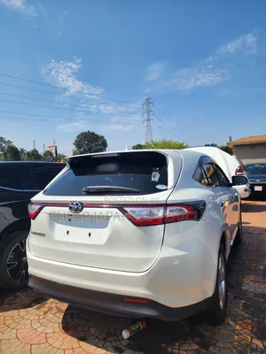 Toyota Harrier 2.0 2017 Pearl