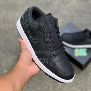 Verifiedair Jordan 1 Low SE Black Elephant