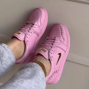 Grand? Air Jordan 1 Low Method of Make" Perfect Pink Sneaker