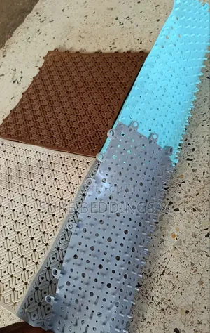 Puzzle Plastic Bathroom Mats