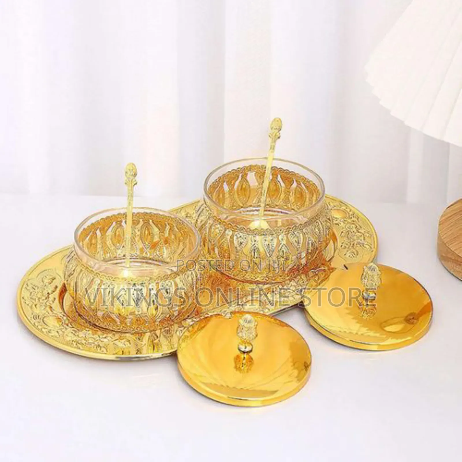 Gold Metal Spice Pot Sealed Glass Sugar Bowl