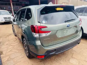 Subaru Forester Limited AWD 2019 Gray