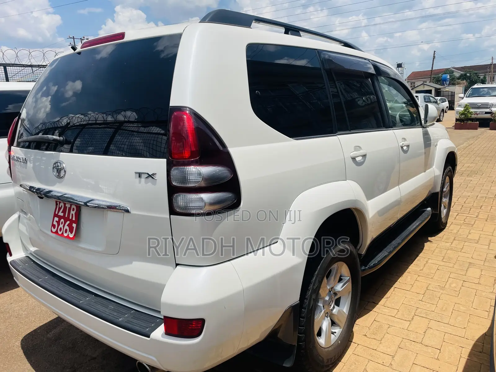 Toyota Land Cruiser Prado 2009 White