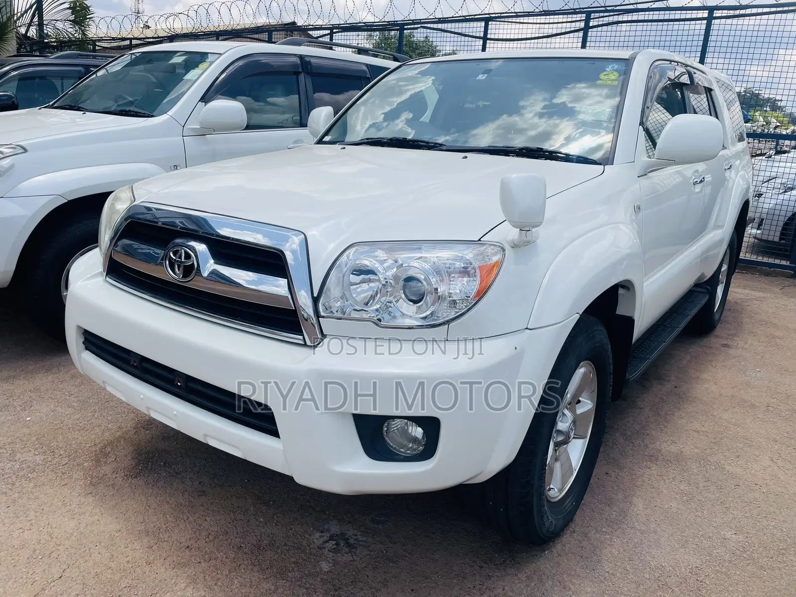 Toyota Hilux Surf 2009 White