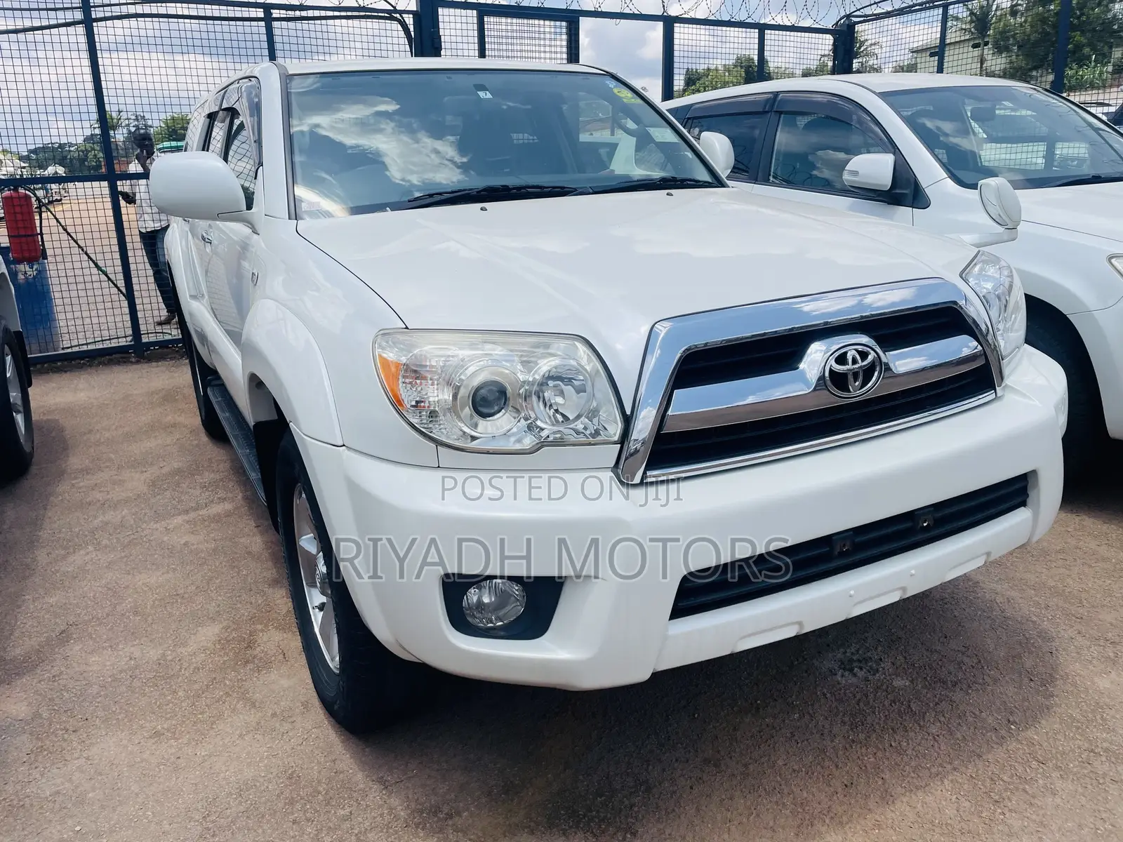 Toyota Hilux Surf 2009 White