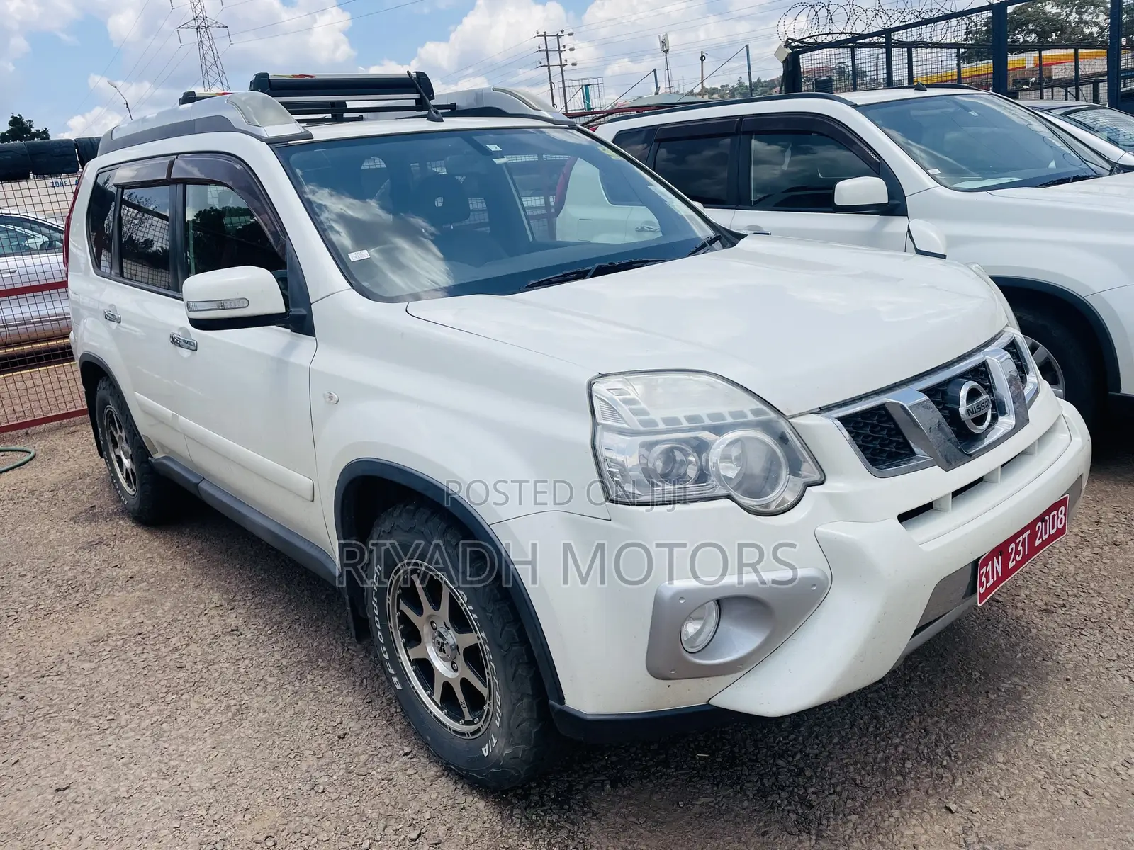 Nissan X-Trail 2.0 Petrol XE 2011 White