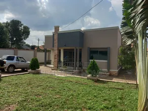 Photo - Furnished 4bdrm Villa in Kira for sale
