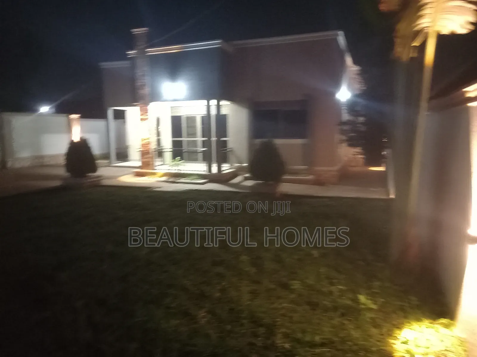 Furnished 4bdrm House in Kira for sale