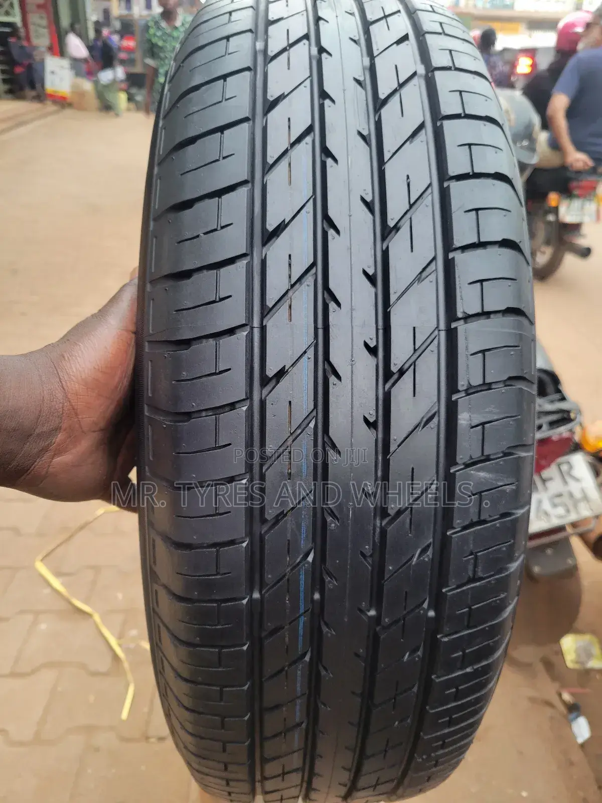 215/65 R16 Japan Tires in the Type of Toyo.