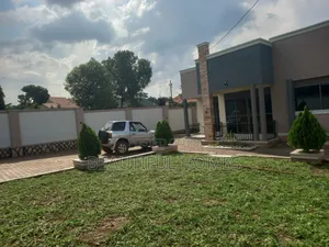 Furnished 4bdrm House in Kira for sale