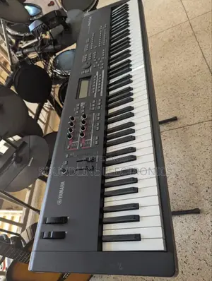 Yamaha Mox 8 Keyboard
