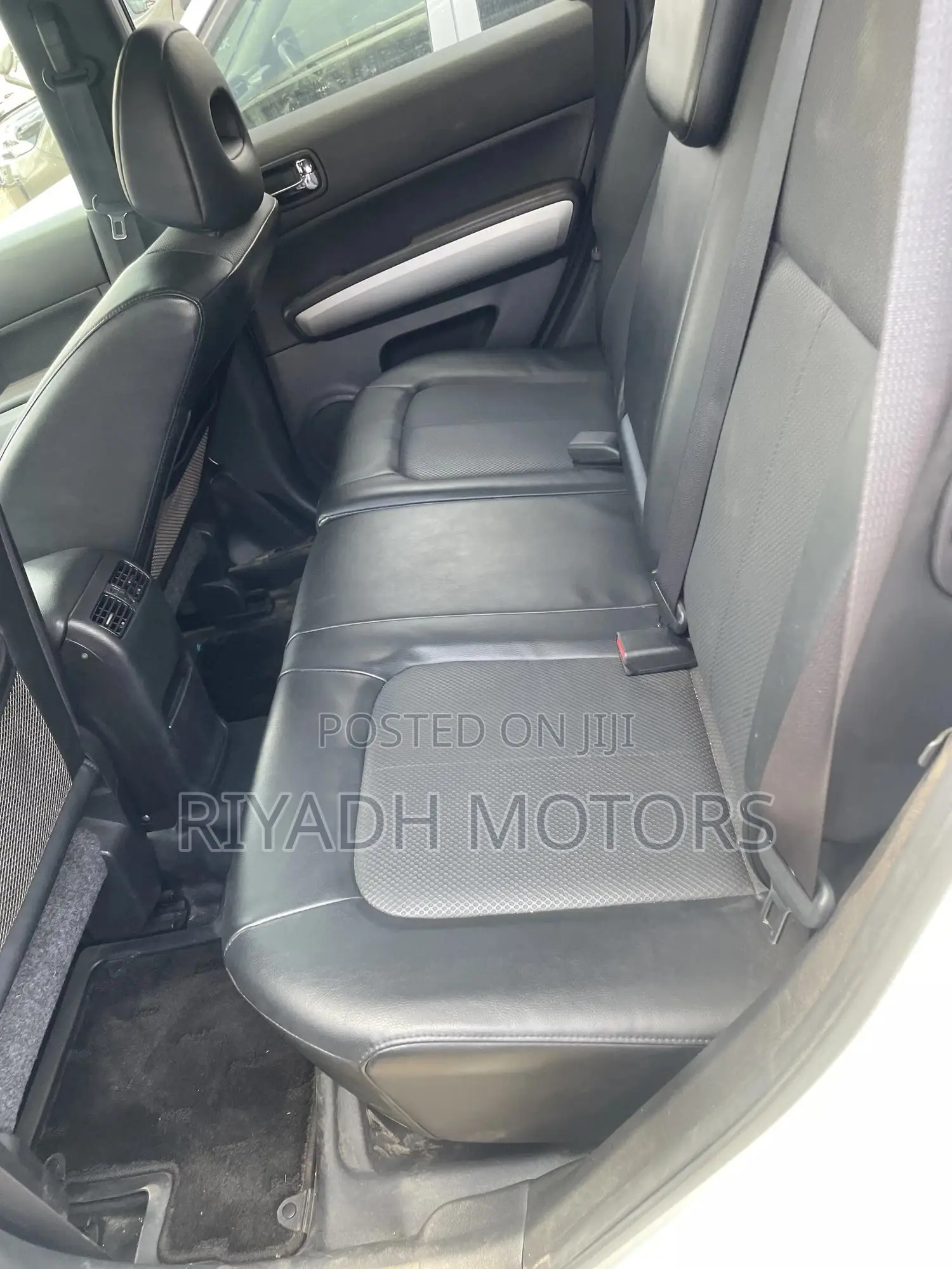Nissan X-Trail 2.0 Petrol XE 2011 White