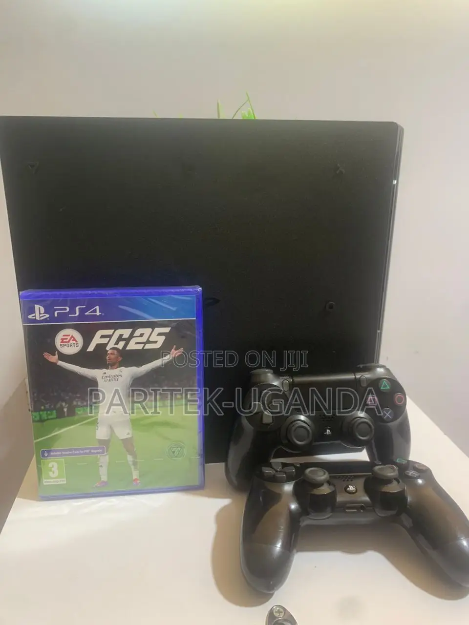 Playstation 4 With 500gb + 01 Controller+ 01 Game + Cables